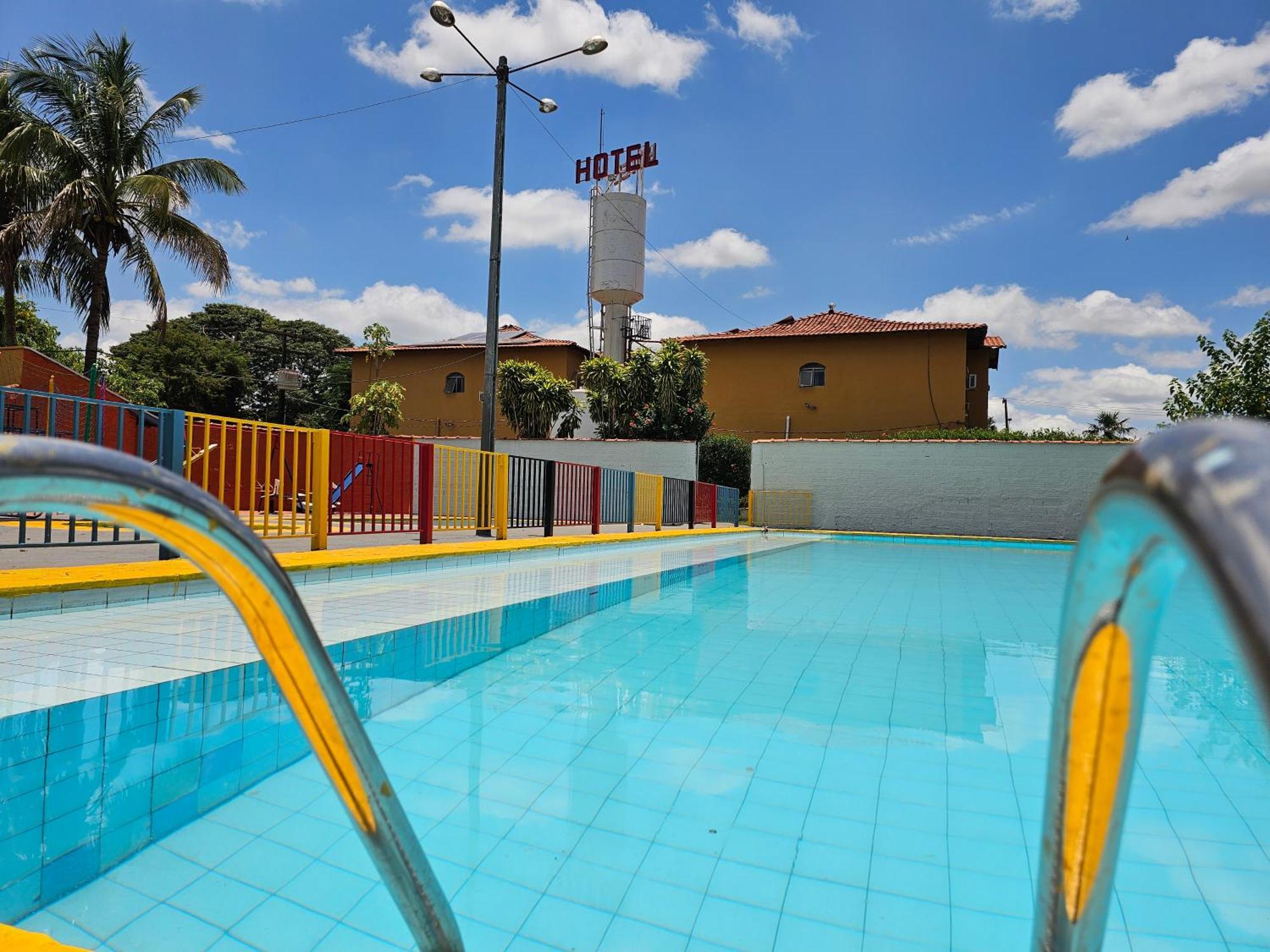 Esplanada Hotel Paraguacu Paulista ภายนอก รูปภาพ